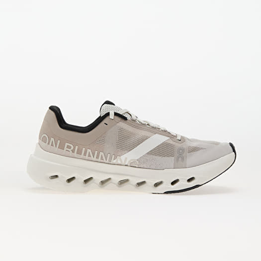 On W Cloudsurfer Next Fog/ Ivory | Footshop