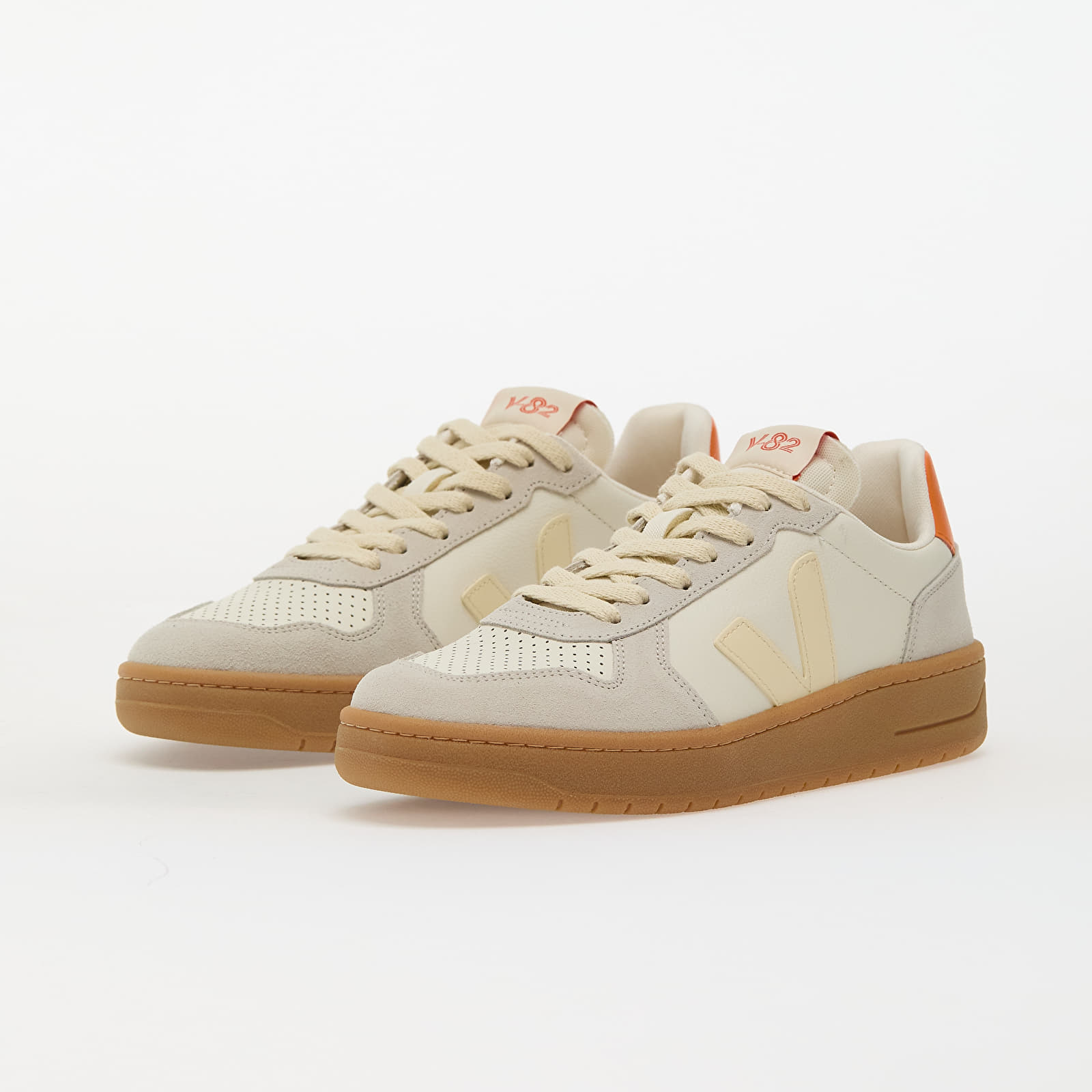 Herren Sneaker und Schuhe Veja V-82 Leather Pure Calcaire Fury