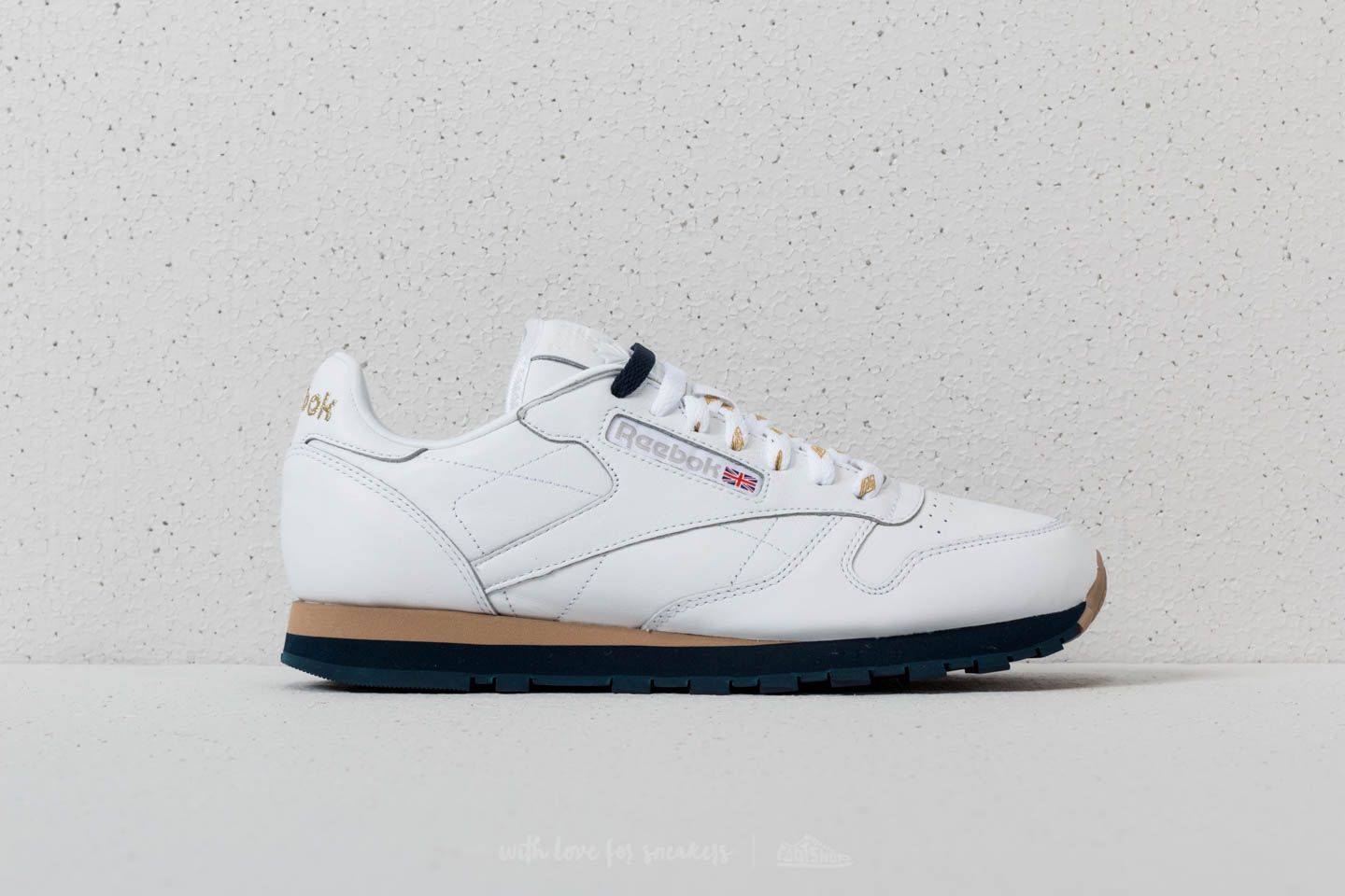 Reebok cl leather beams hotsell