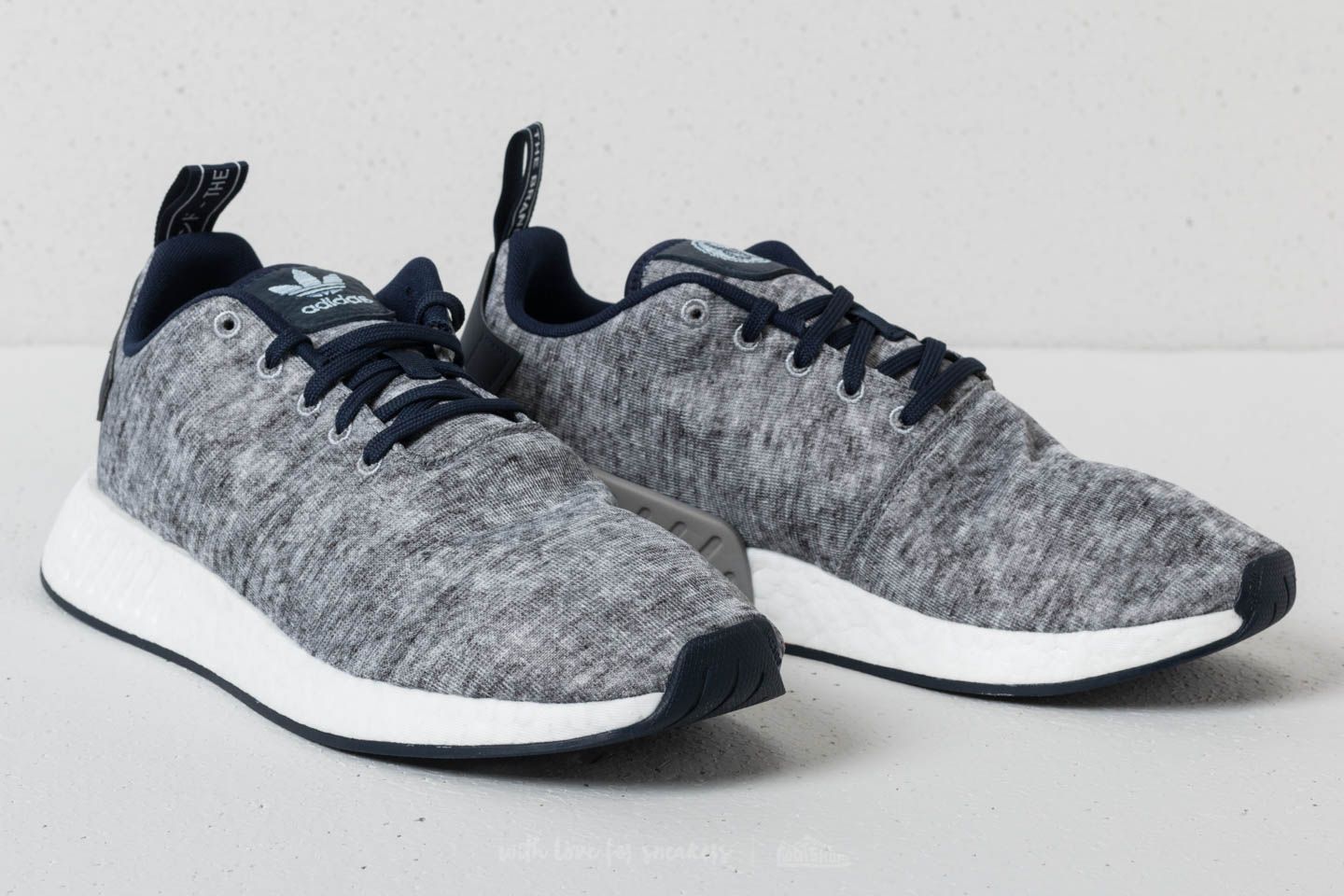 Nmd r2 adidas bianche sales e argento