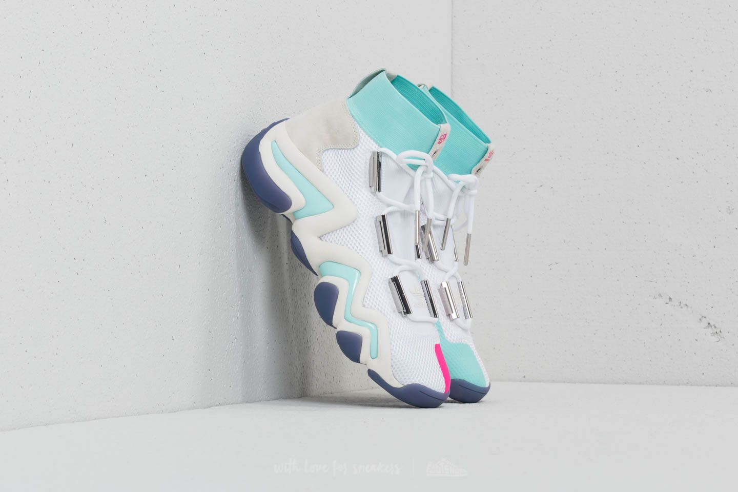 Chaussures et baskets homme adidas Consortium x Nice Kicks Crazy 8 ADV Ftw White/ Off White/ Energy Aqua