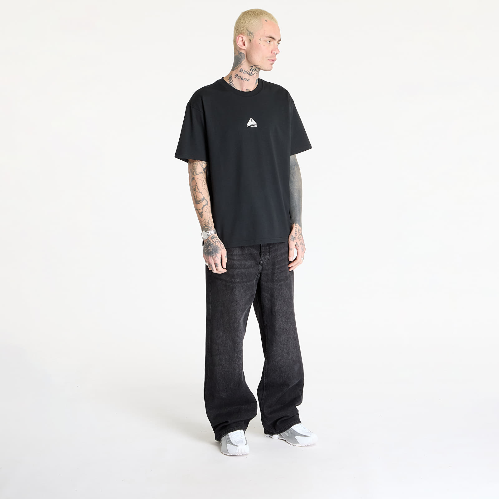 T-shirts Nike ACG Men's T-Shirt Black/ Lt Smoke Grey/ Summit White