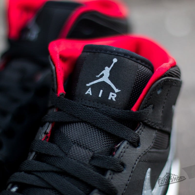 Air jordan 1 black and red suede clearance