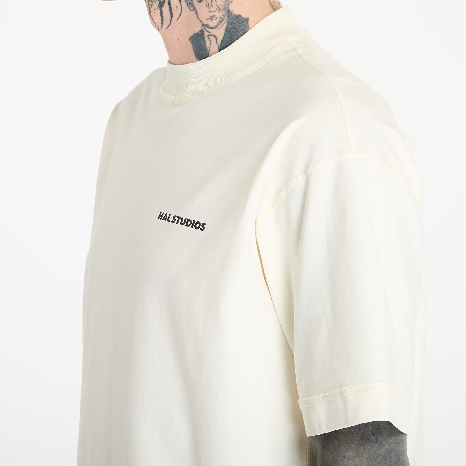 T-shirts HAL STUDIOS® Inside-Out Uniform T-Shirt UNISEX Off-White