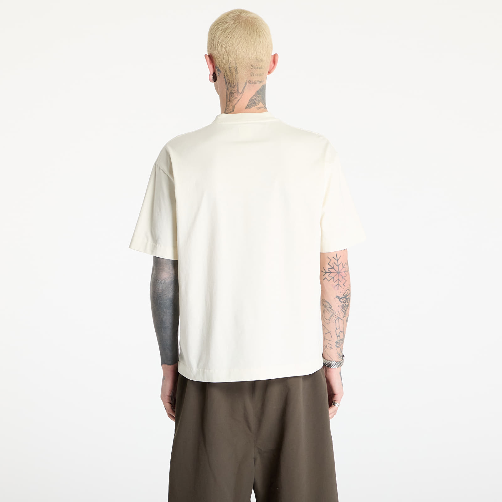 T-paidat HAL STUDIOS® Halhaus T-Shirt UNISEX Off-White