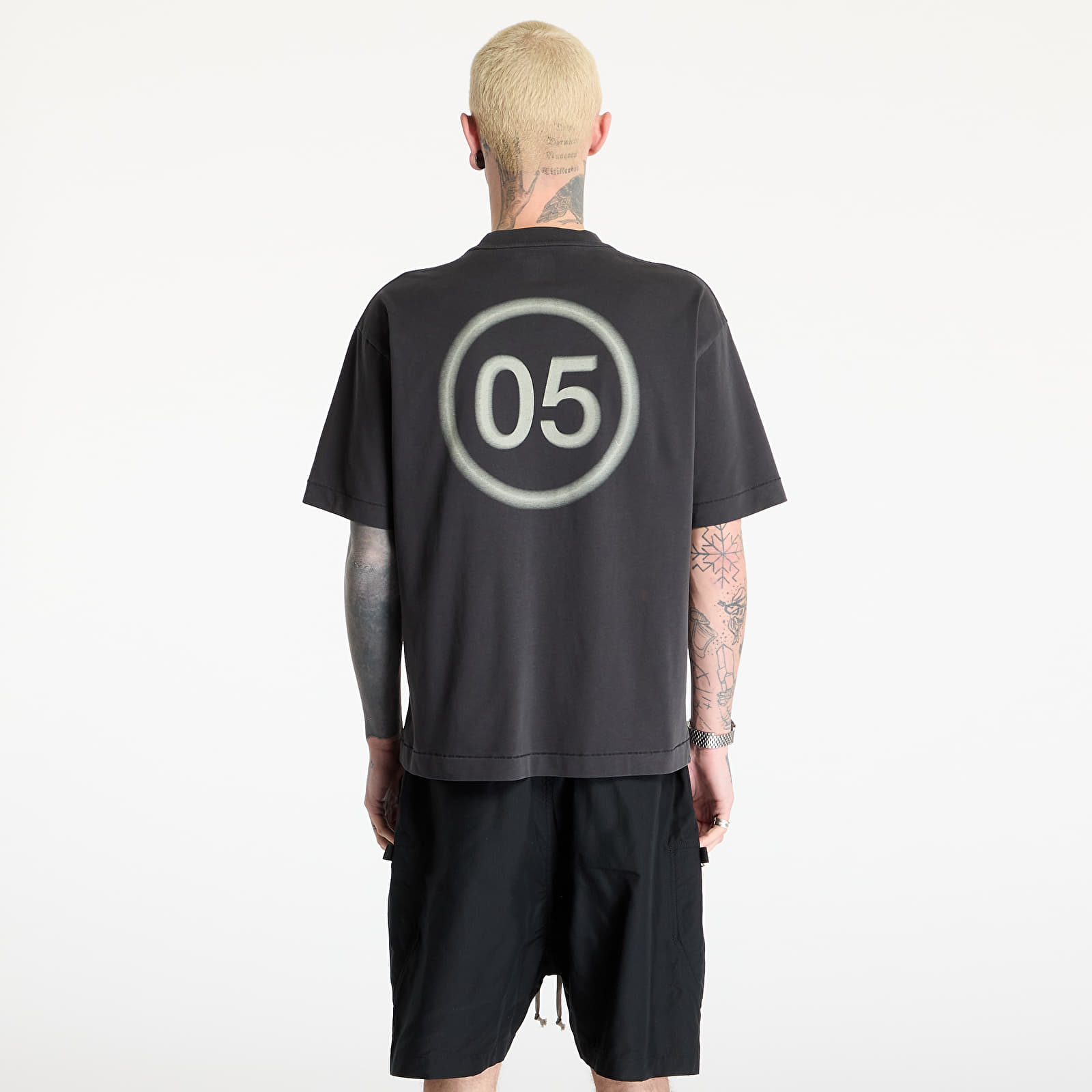 T-paidat HAL STUDIOS® Season 05 T-Shirt UNISEX Black