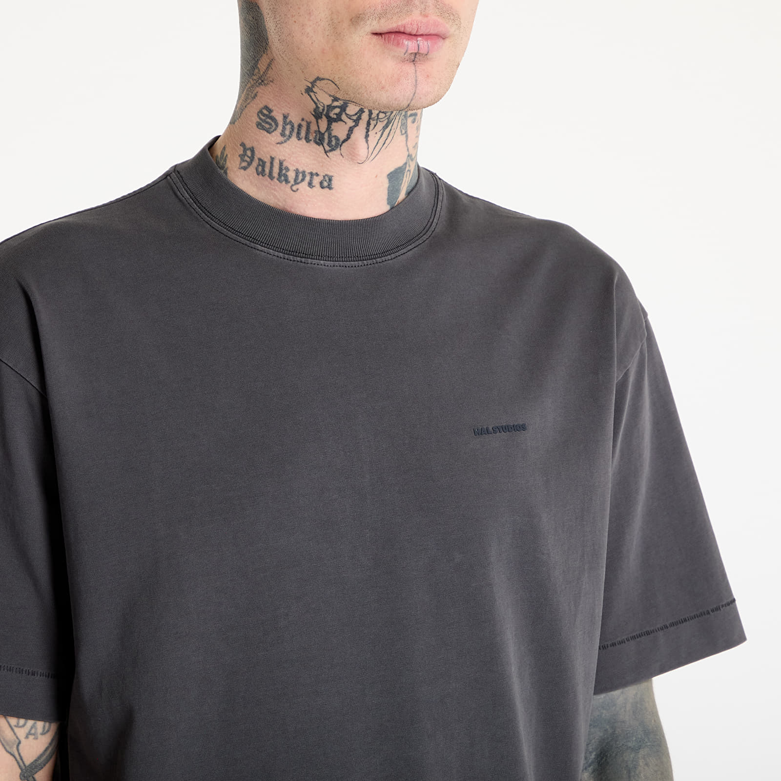 Tričká HAL STUDIOS® Micro Logo T-Shirt UNISEX Washed Black