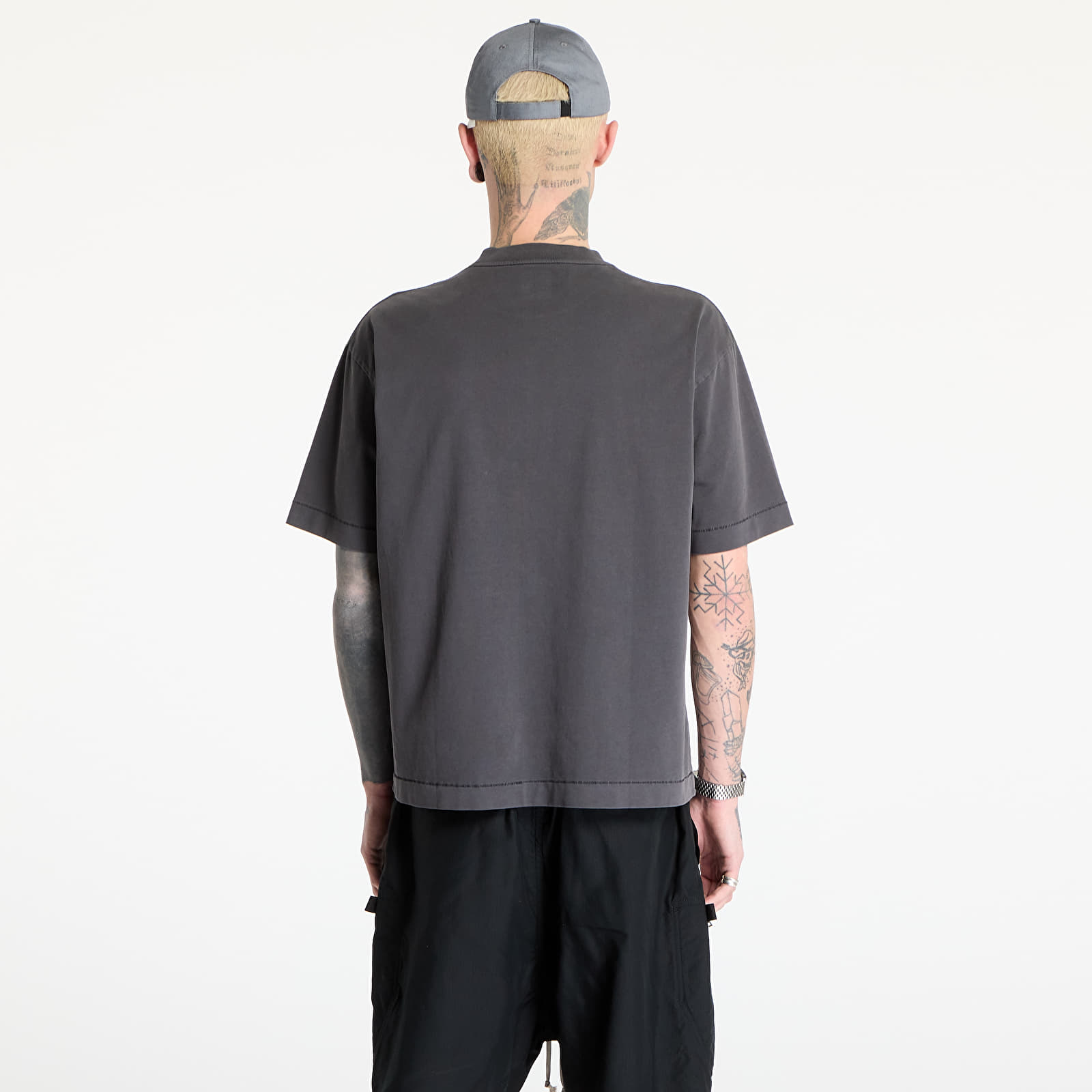 Tričká HAL STUDIOS® Micro Logo T-Shirt UNISEX Washed Black