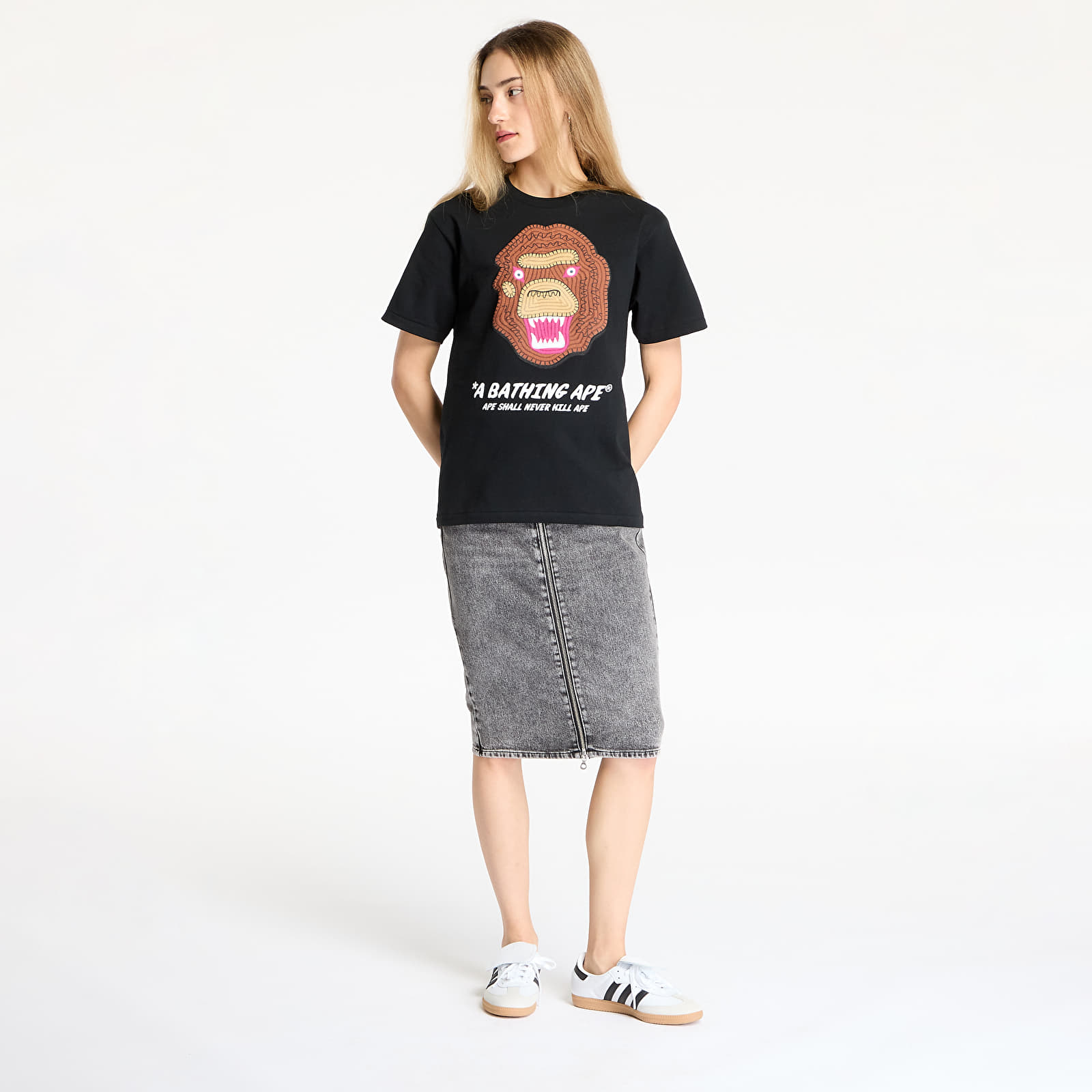 Trička A BATHING APE Embroidery Style Souvenir Logo Tee UNISEX Black