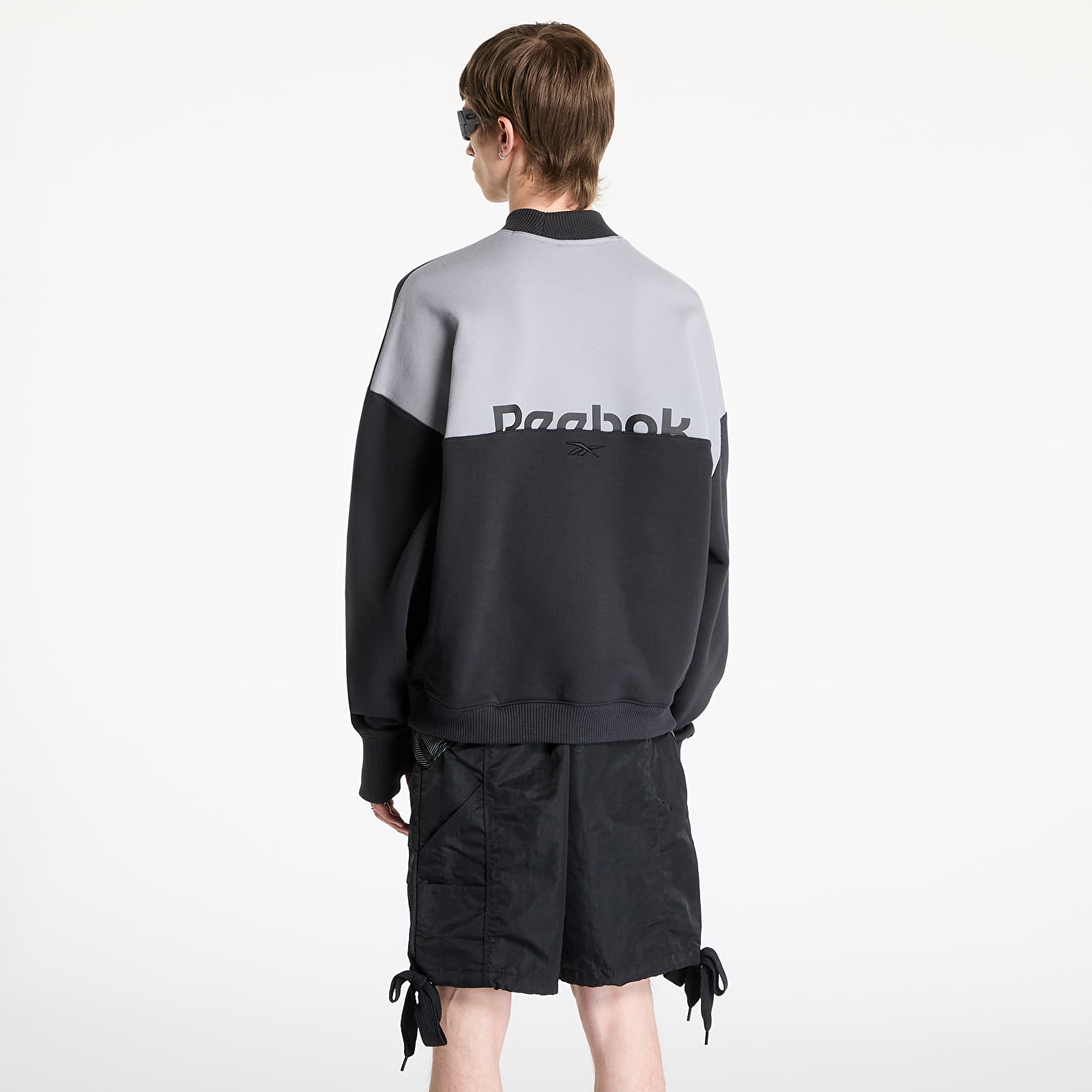 Hoodies and sweatshirts  Reebok French Terry Crewneck UNISEX Washed Black/ Grey 3
