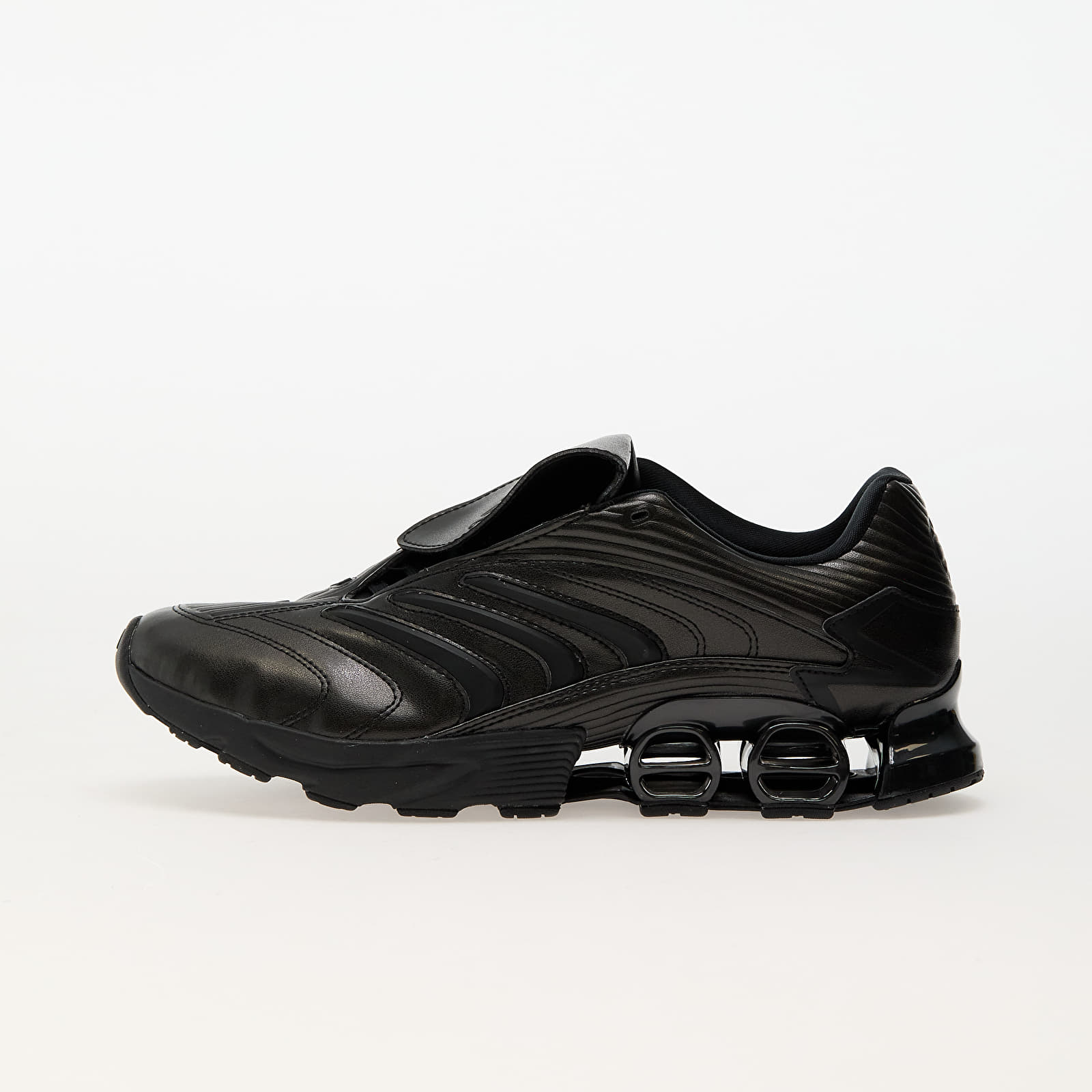 Pánské tenisky a boty adidas Predator Megaride Core Black/ Core Black/ Core Black