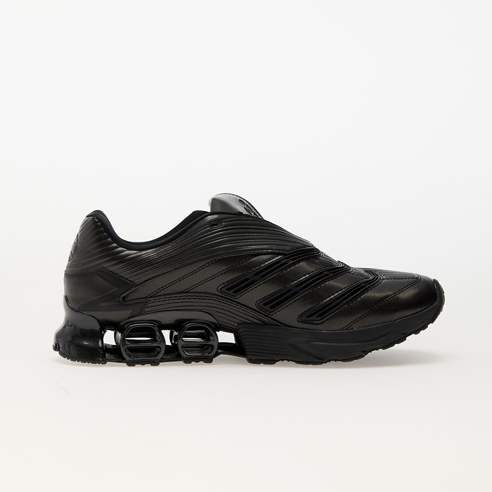 Pánské tenisky a boty adidas Predator Megaride Core Black/ Core Black/ Core Black