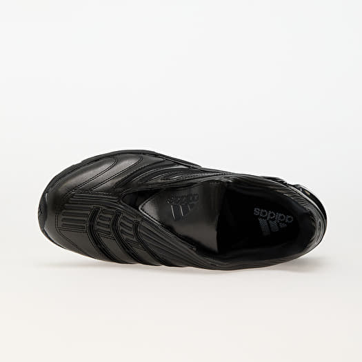 靴 adidas Predator Megaride \