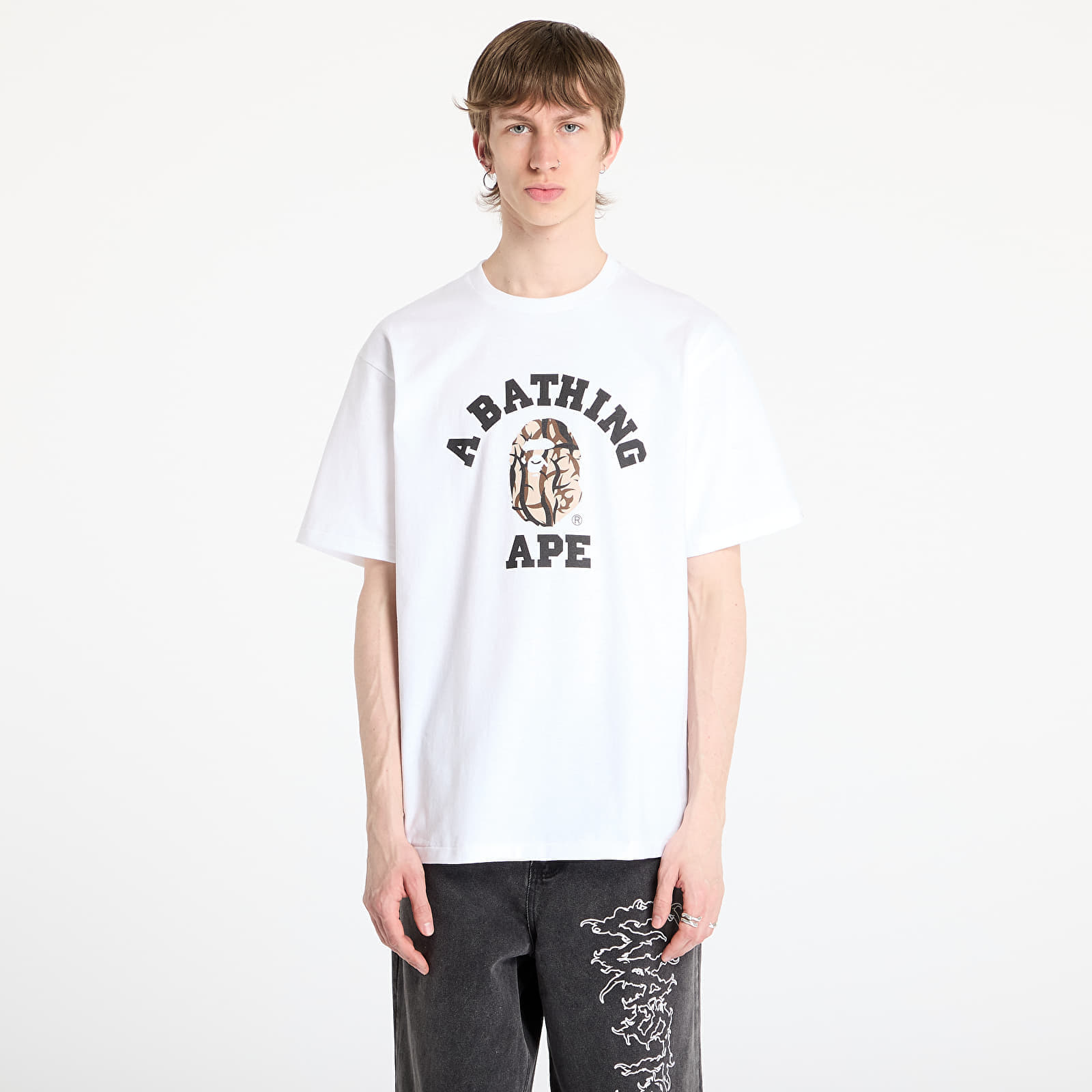T-shirt A BATHING APE Trial Camo College Tee UNISEX White XXXL