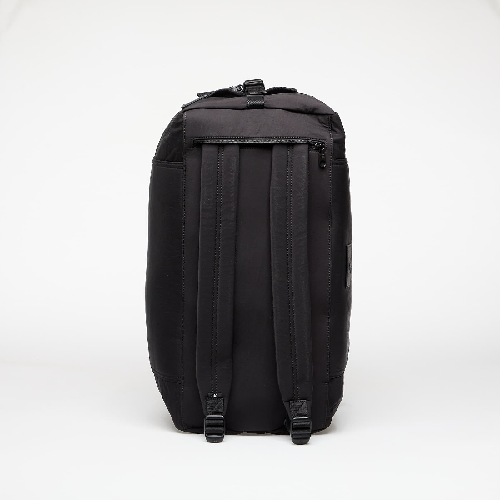 Tašky cez rameno Calvin Klein Jeans Metro Nylon Conv Bag Black