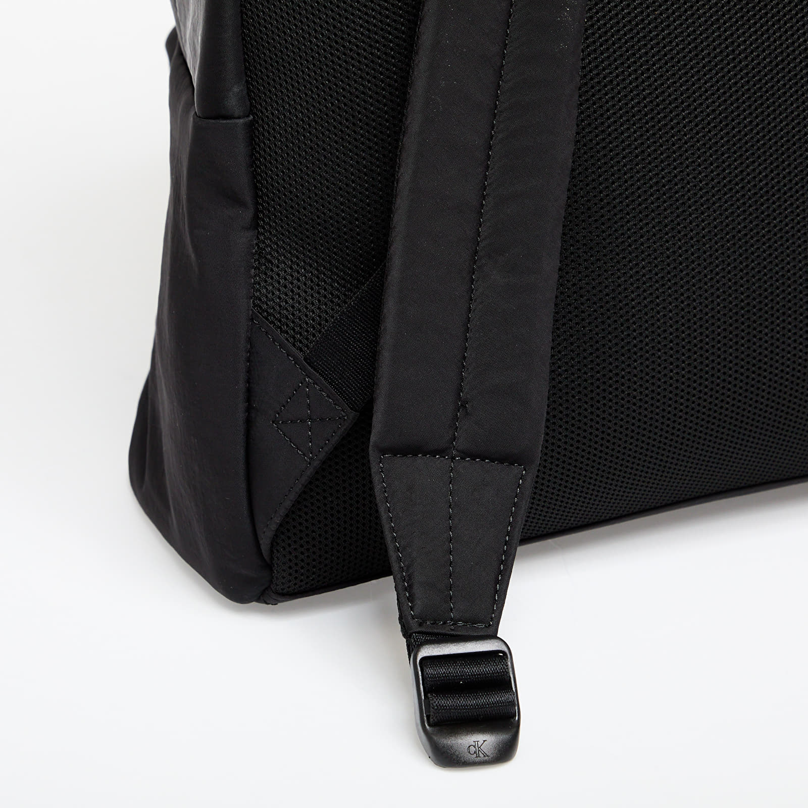 Batohy Calvin Klein Jeans Metro Nylon Backpack Black