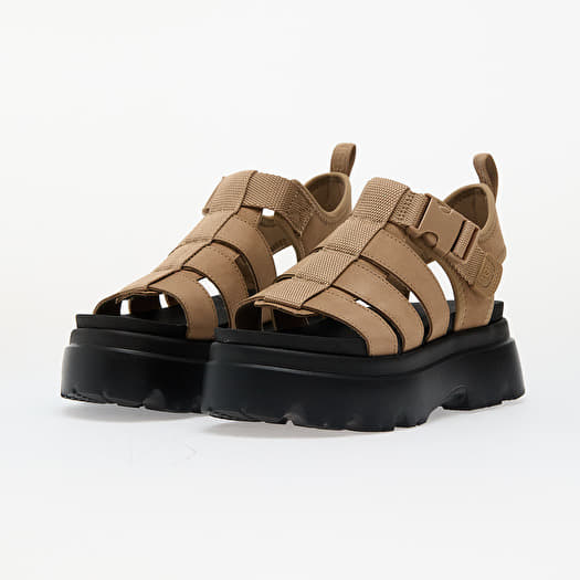 UGG W Cora Sand | Footshop