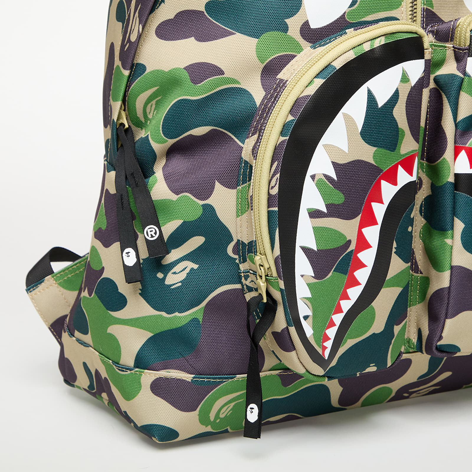 Seljakotid A BATHING APE Abc Camo Shark Daypack Green