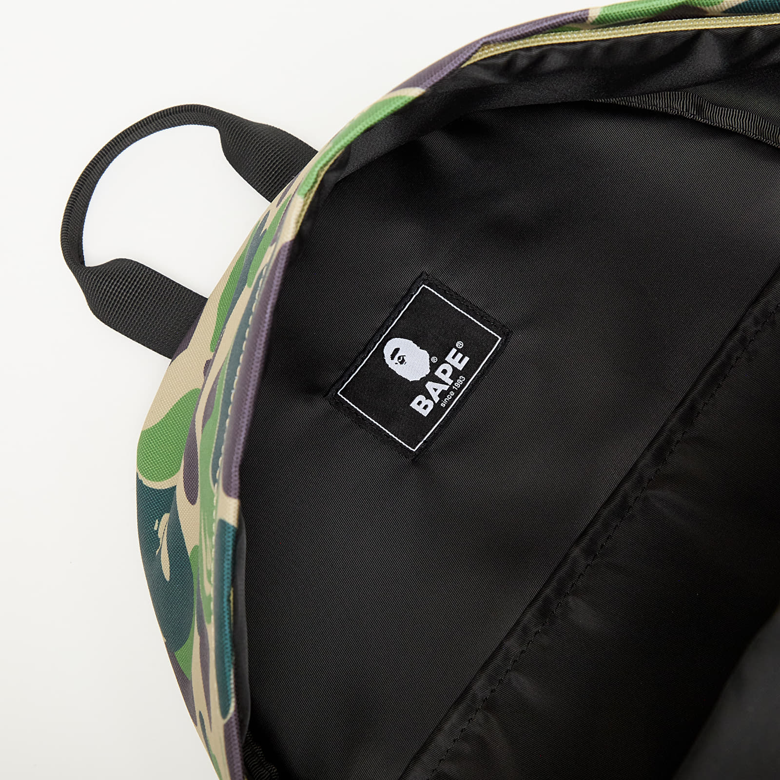 Seljakotid A BATHING APE Abc Camo Shark Daypack Green