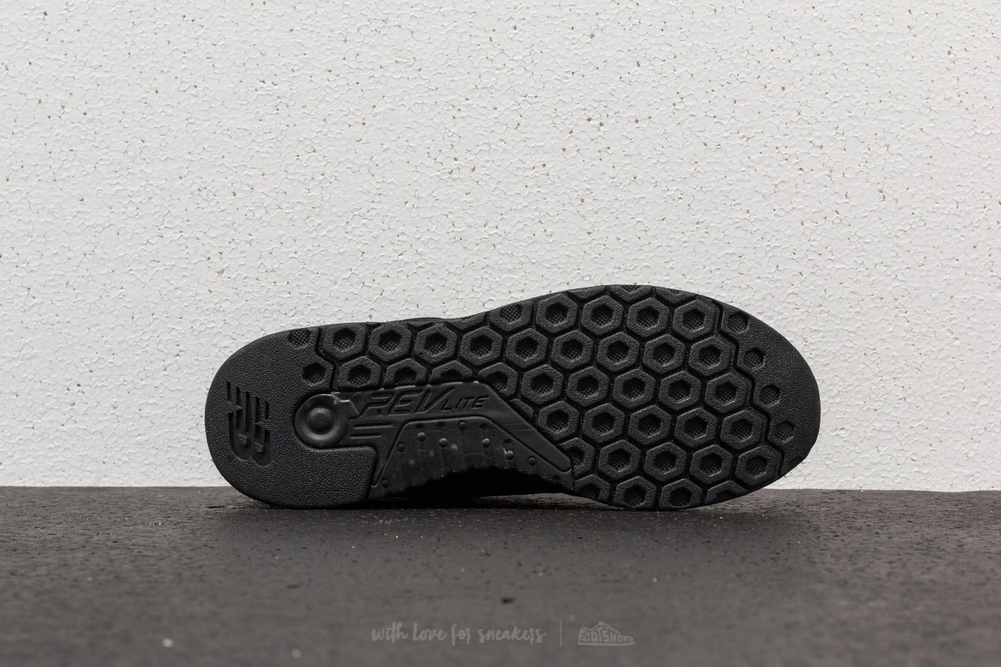 Zapatillas Hombre New Balance 247 Black