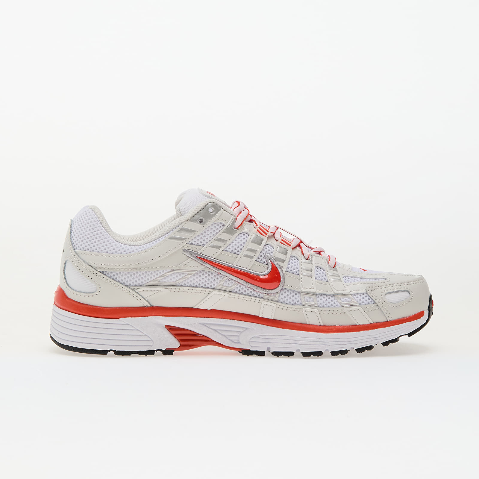 Women's shoes Nike W P-6000 White/ Picante Red-Platinum Tint-Black