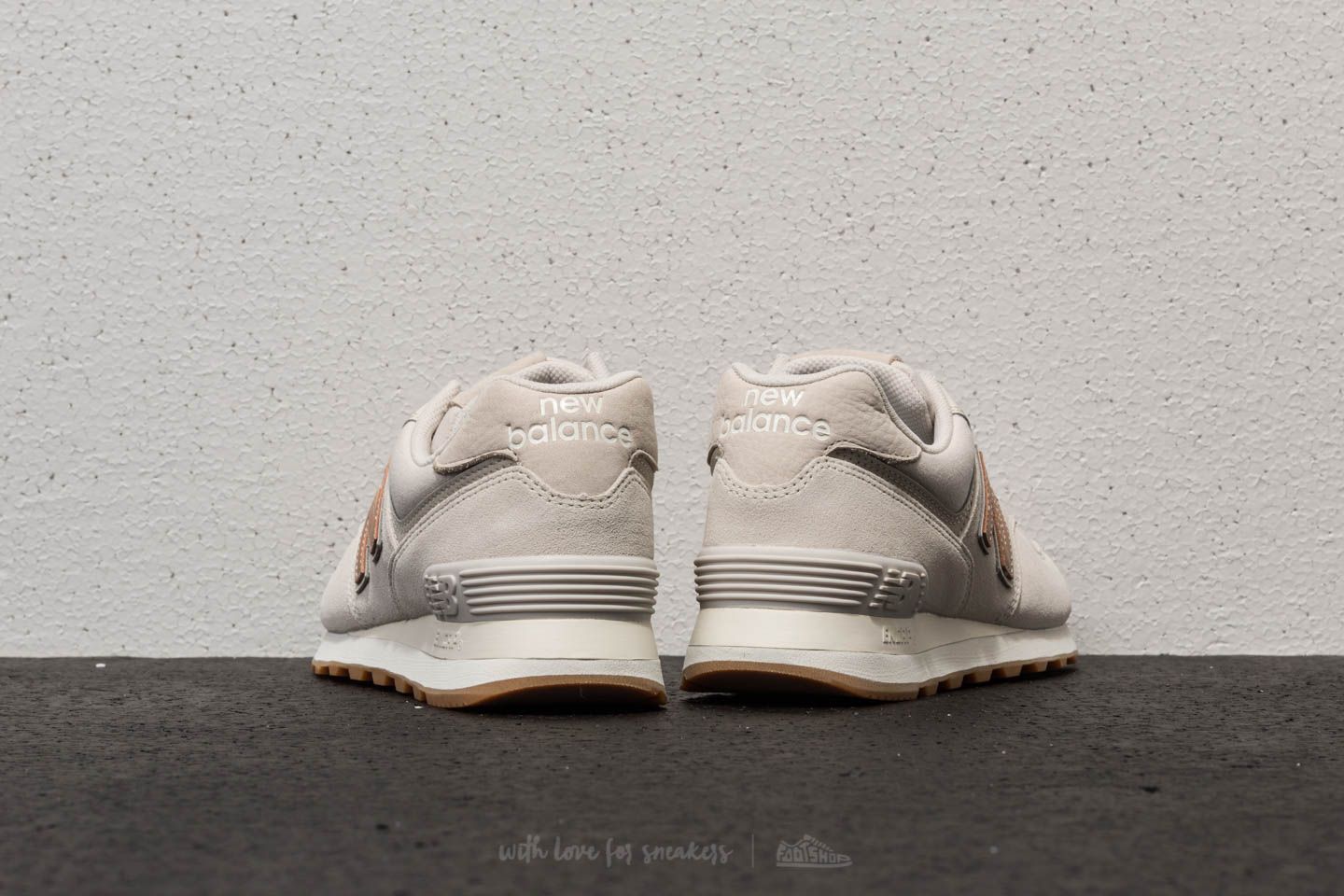 Women s shoes New Balance 574 Moonbeam Footshop