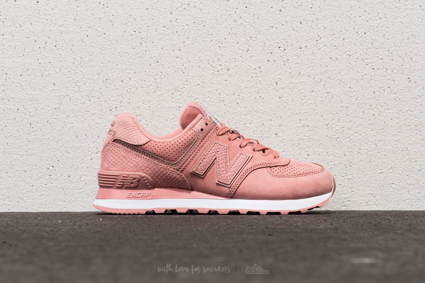 Dusted peach new balance store