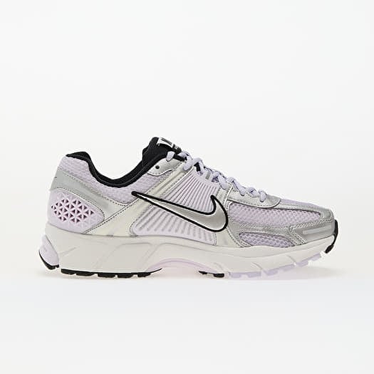 Жіноче взуття Nike W Zoom Vomero 5 M Barely Grape/ Metallic