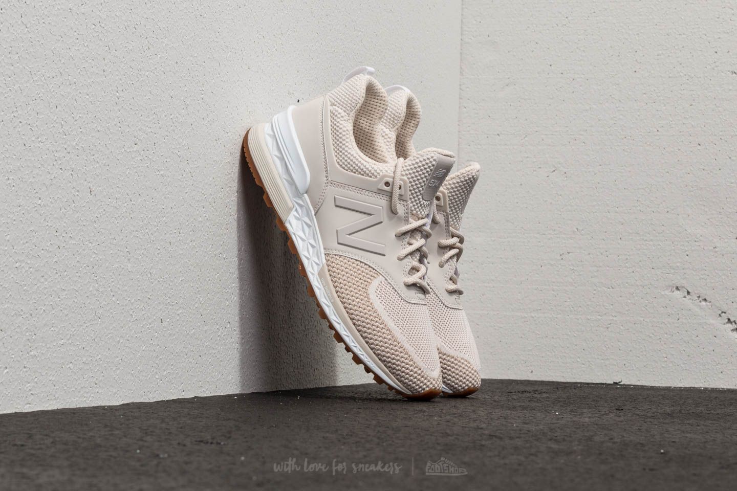 New Balance 574