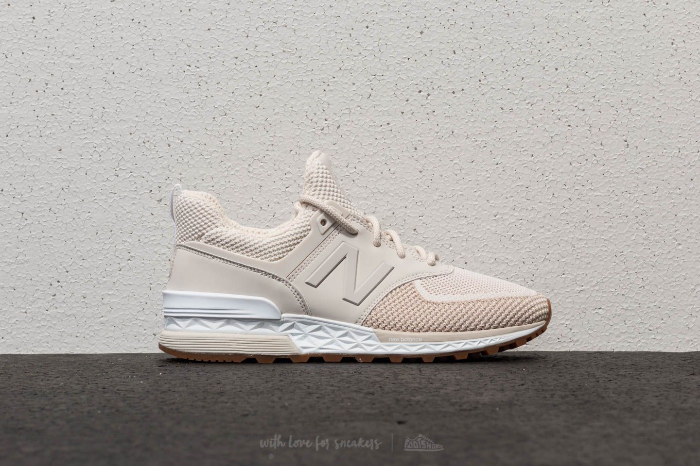 Women's shoes New Balance 574 Moonbeam