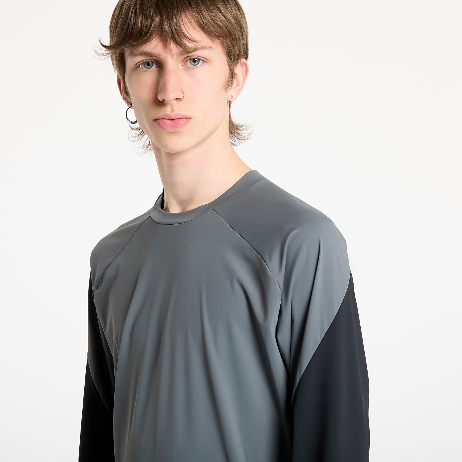T-Shirts Reebok Longsleeve Run Tee UNISEX Grey 3/ Washed Black