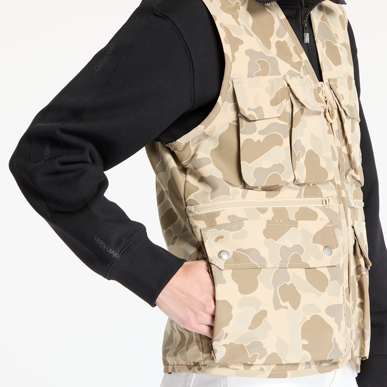 Westen Carhartt WIP Irwin Vest UNISEX Camo Duck/ Desert