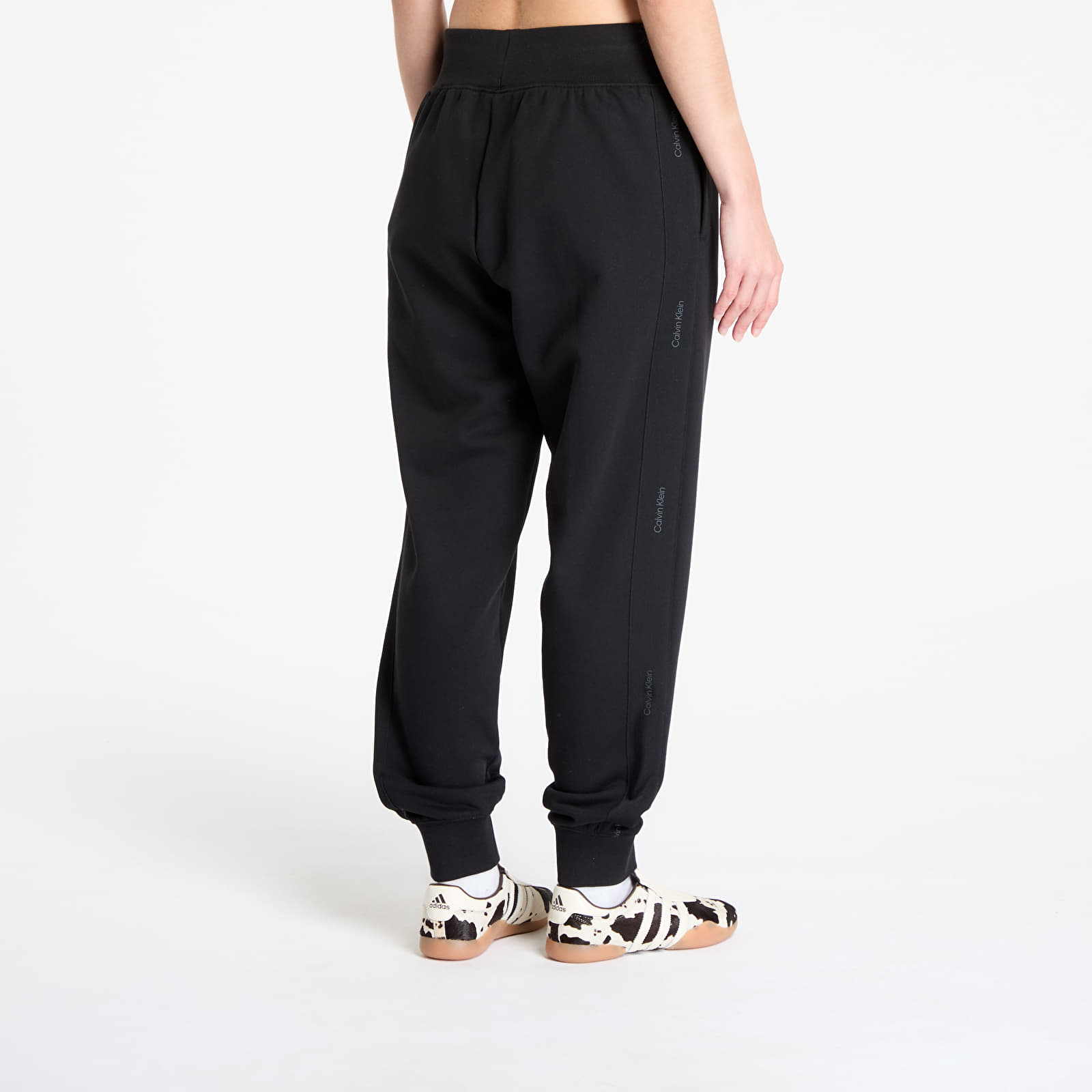 Pantaloni de trening pentru femei Calvin Klein Sport Pw - Jogger Black