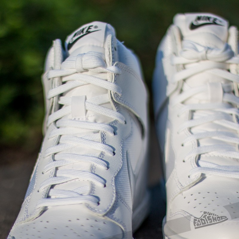 Cipők Nike WMNS Dunk Sky Hi Essential White/White-Black