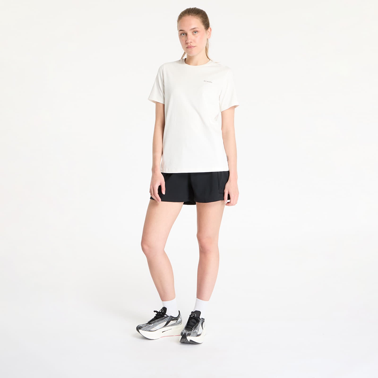 Naisten T-paidat Columbia Boundless Beauty™ Logo Shortsleeve Tee Sea Salt/ Linear View