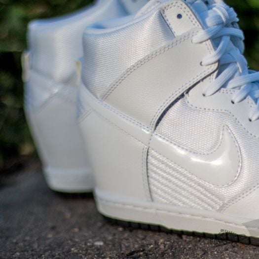 Shoes Nike WMNS Dunk Sky Hi Essential White White Black Footshop