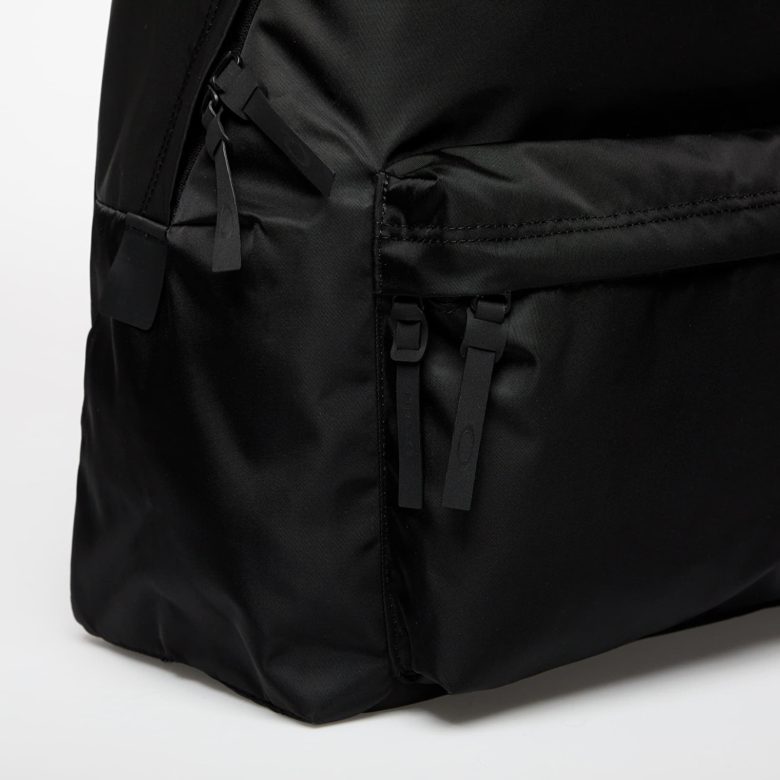 Reput Oakley Fgl Backpack M 9.0 Blackout