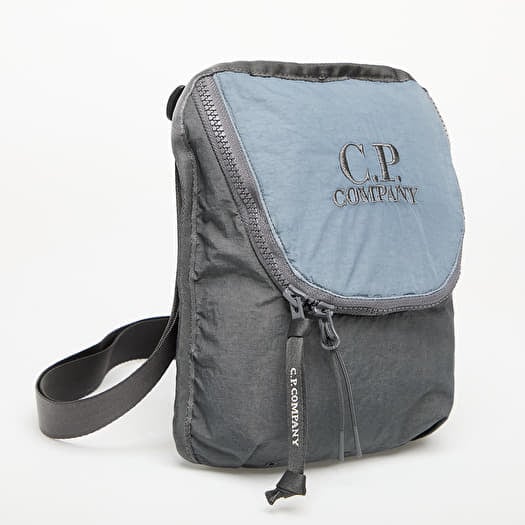 CP COMPANY｜ (Plain Paper Touch Crossbody Bag (17CMAC209 C.P. Company - Plain Paper Touch Shoulder Bag | HBX