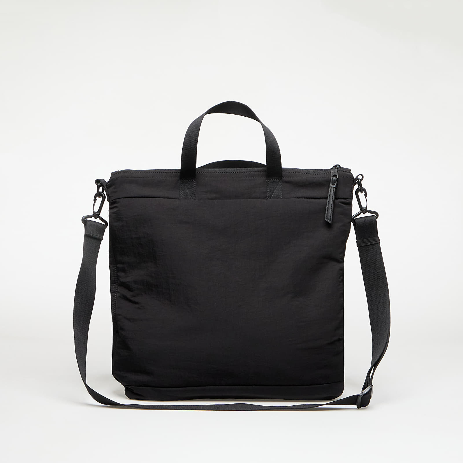 Malas de tiracolo Calvin Klein Jeans Metro Nylon Helmet Bag Black