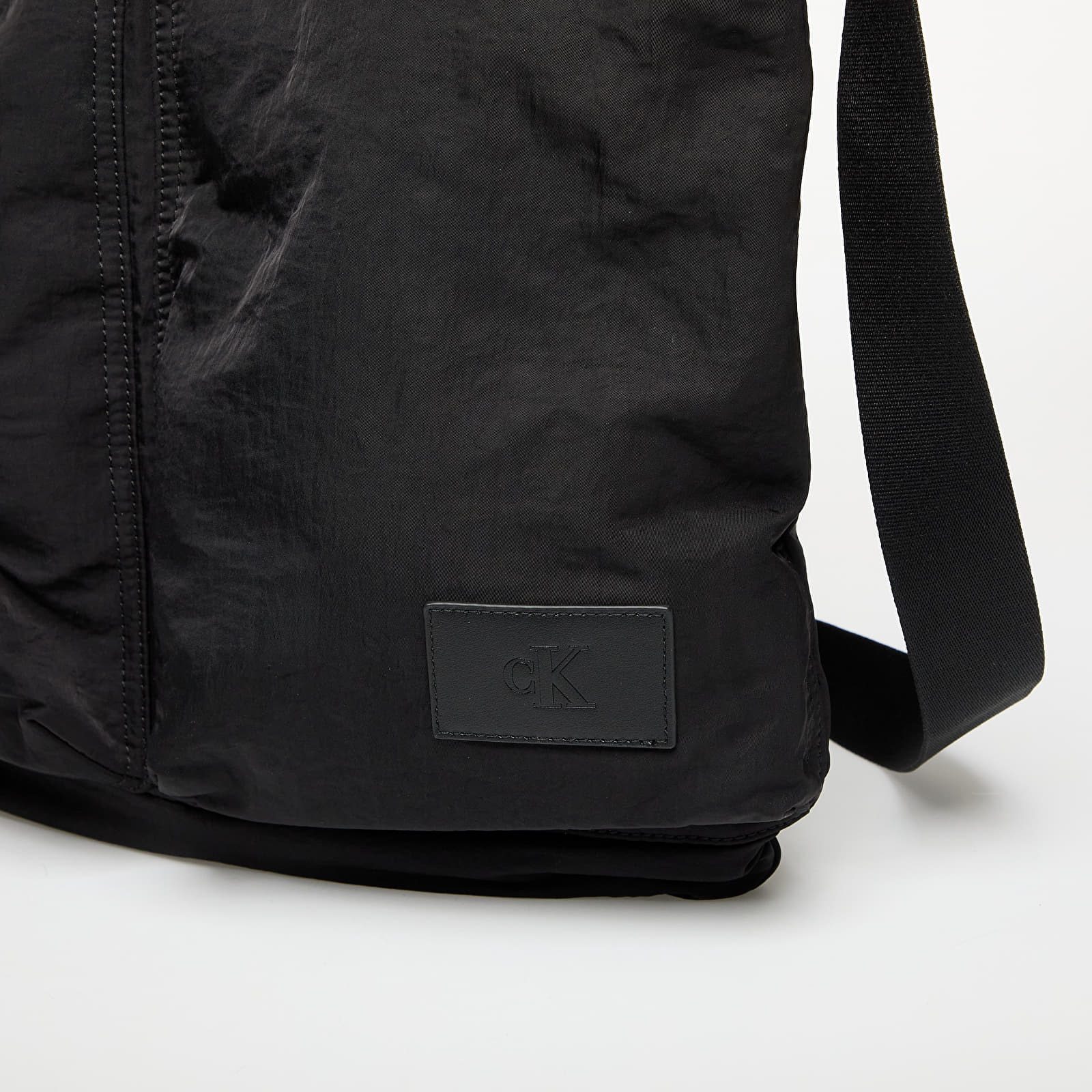 Malas de tiracolo Calvin Klein Jeans Metro Nylon Helmet Bag Black