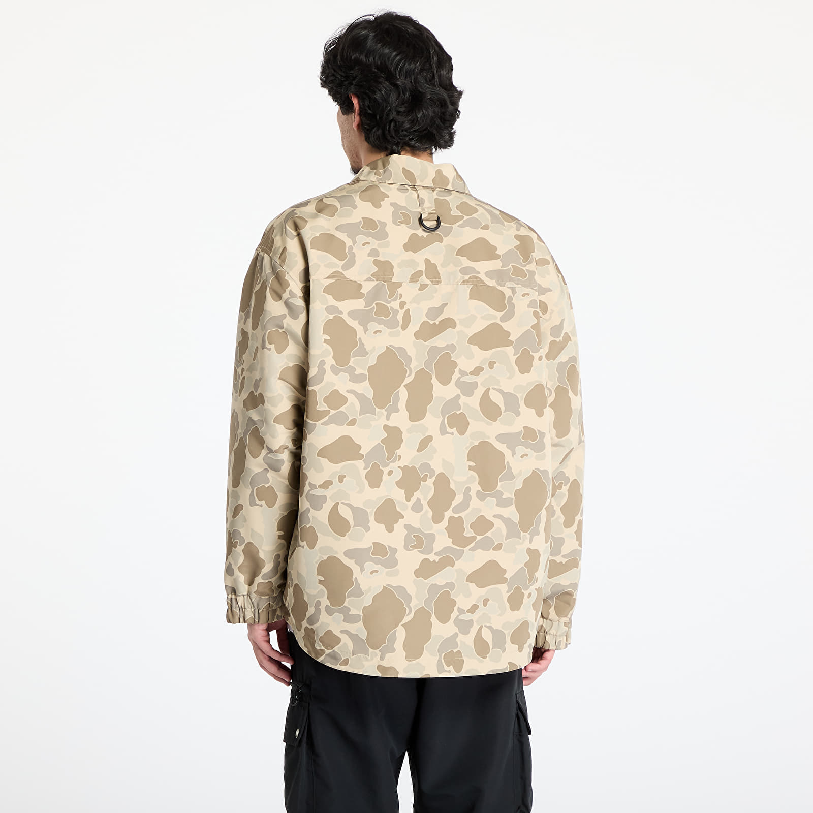 Treener joped Carhartt WIP Liam Jacket UNISEX Camo Duck/ Desert