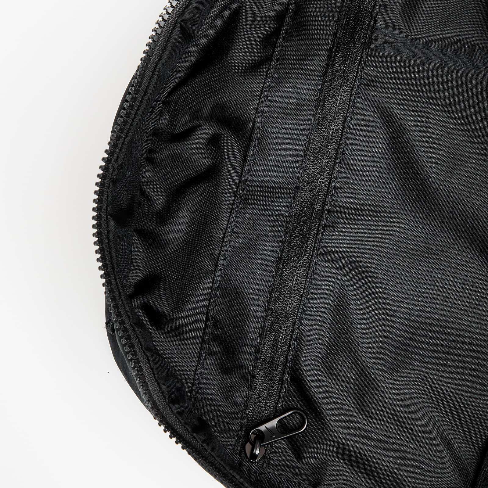 Plecaki męskie Nike Aura Backpack (24L) Black/ Black/ Matte Silver