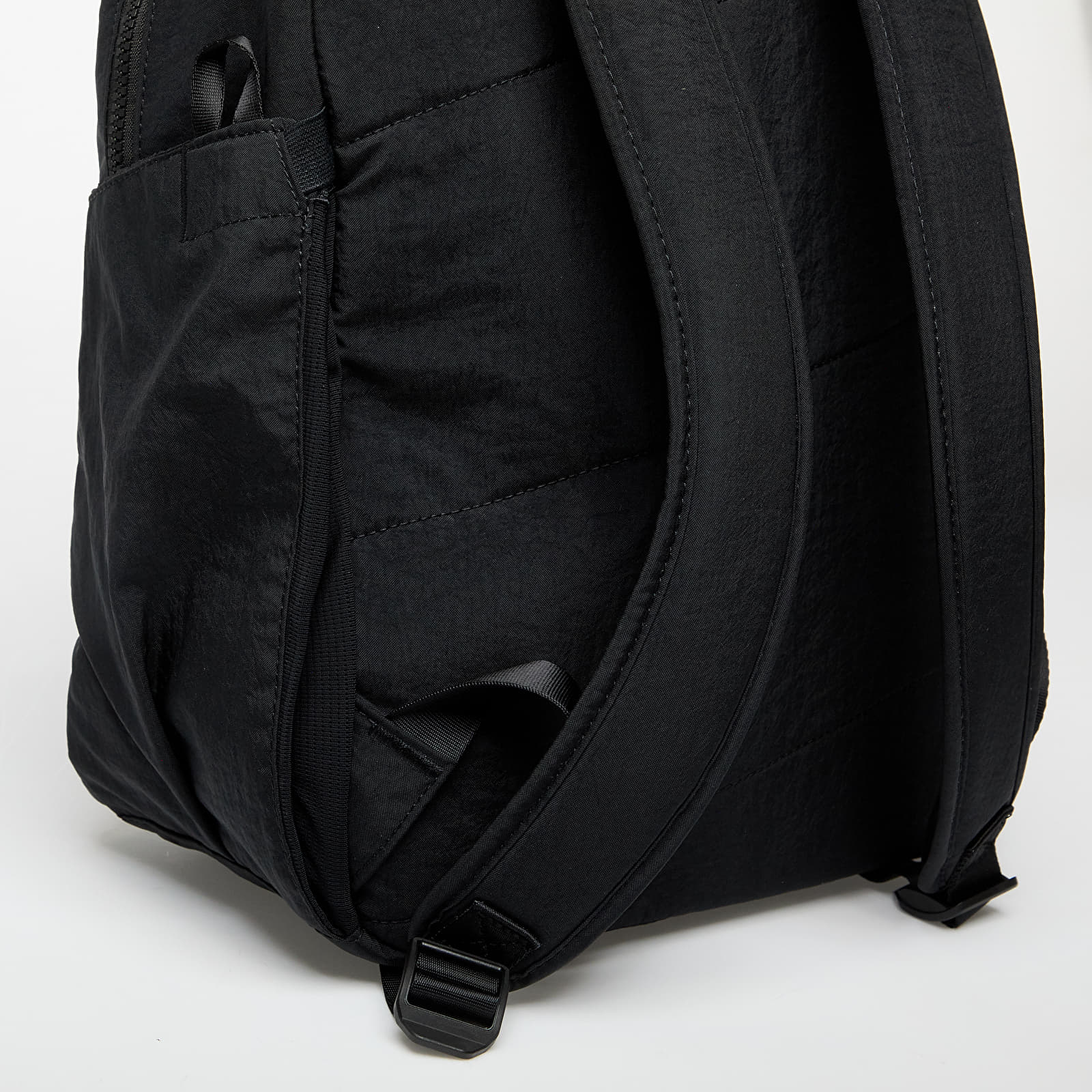 Plecaki męskie Nike Aura Backpack (24L) Black/ Black/ Matte Silver