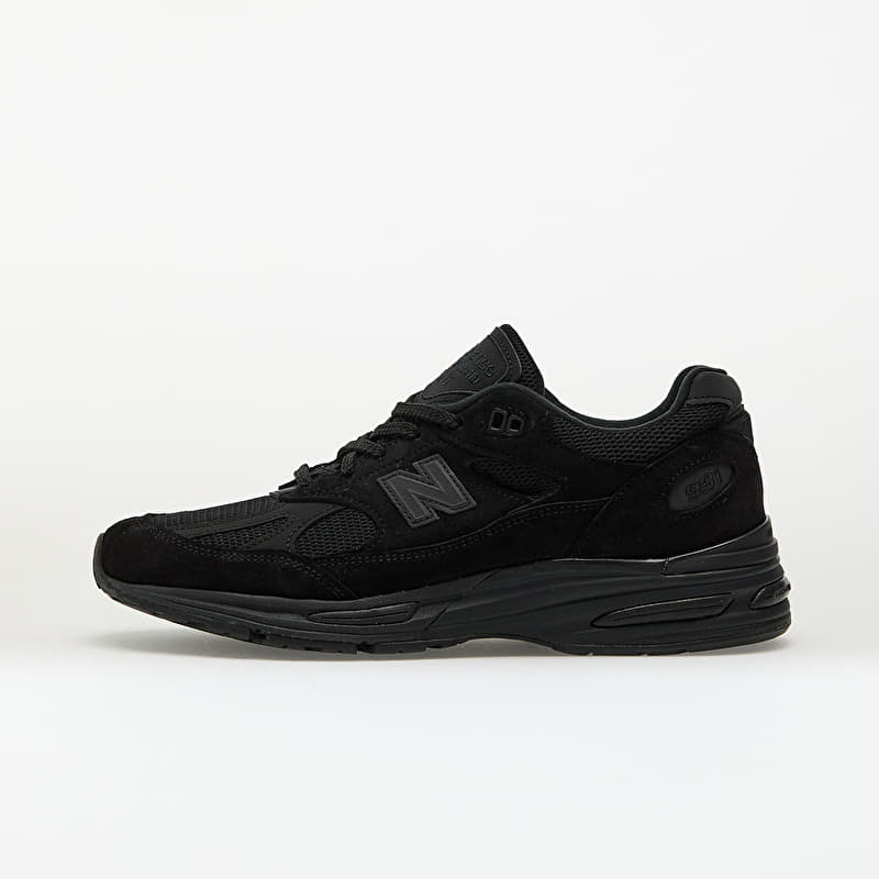 New Balance 991 Made in UK Black/ Black/ Black Kk2