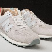 New balance hot sale 574 moonbeam