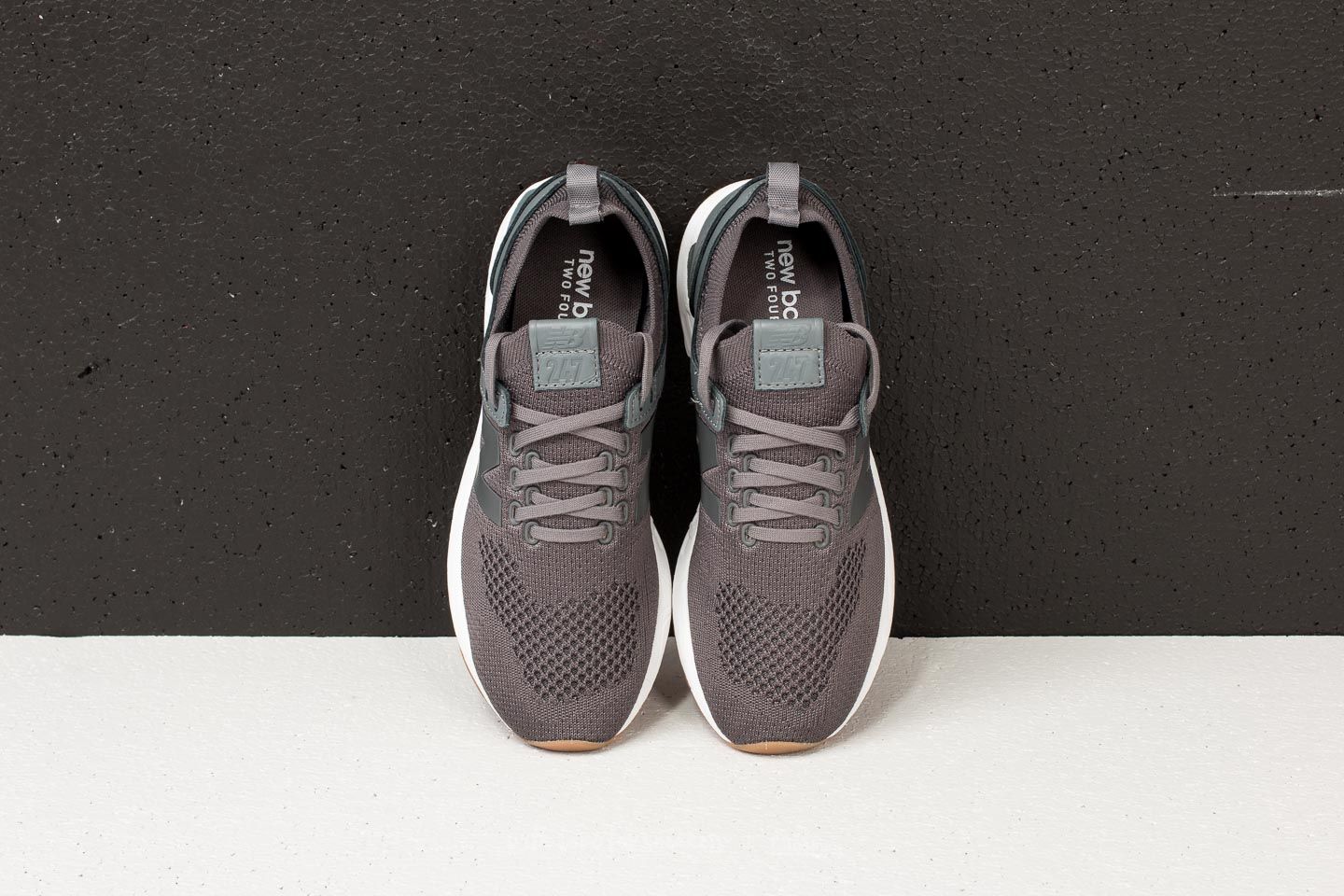 Chaussures et baskets femme New Balance 247 Dark Grey