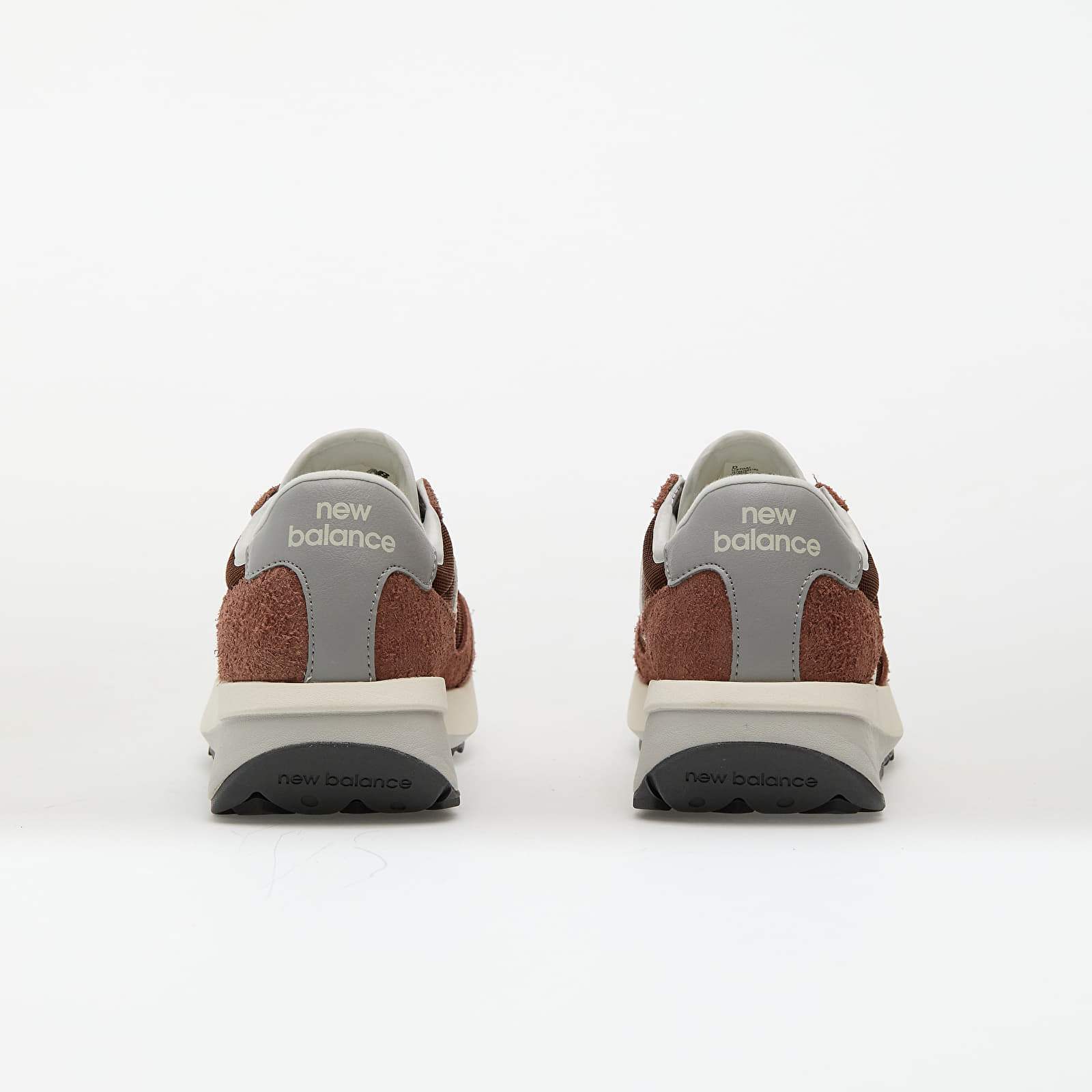 Pánské tenisky a boty New Balance 370 Pecan