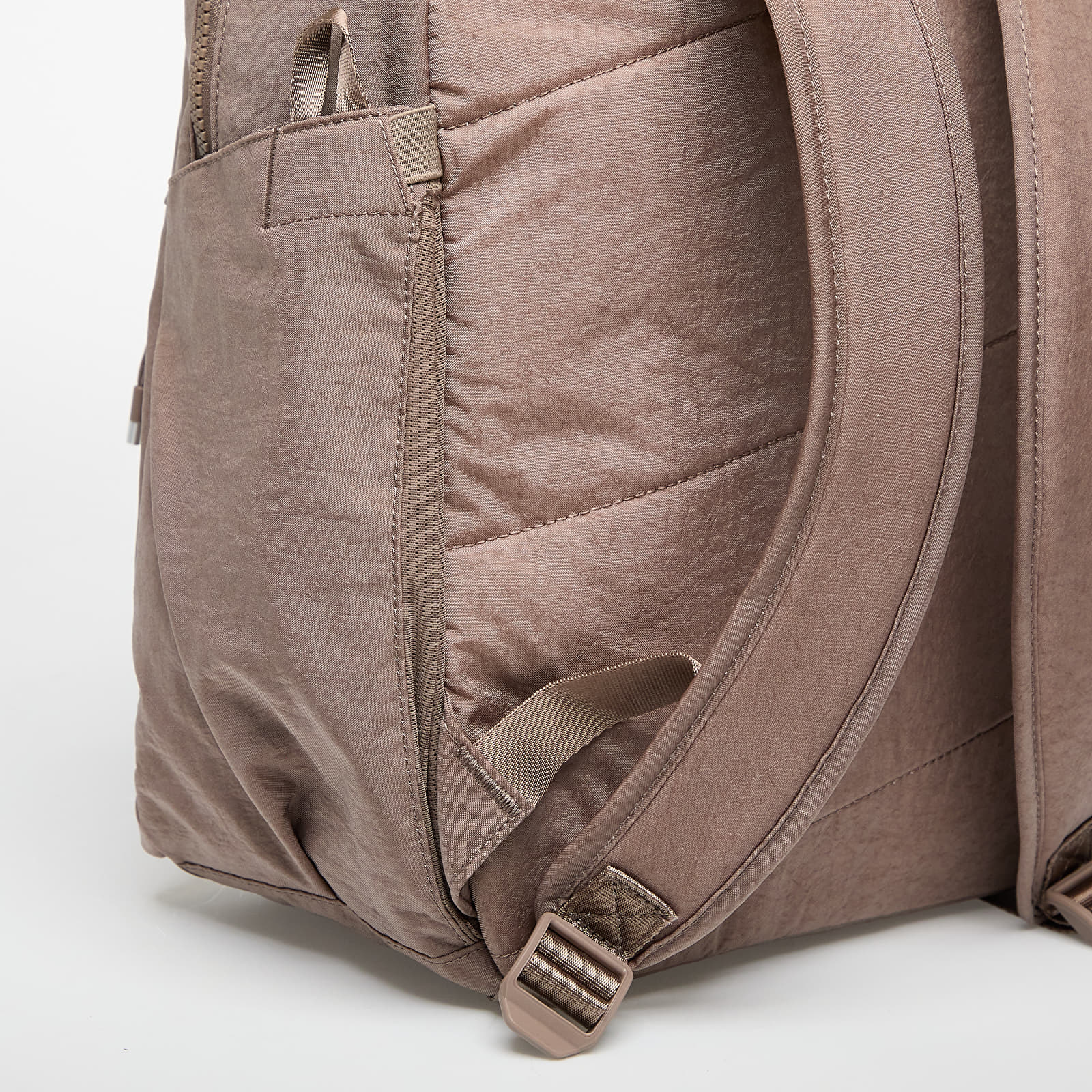 Moški nahrbtniki Nike Aura Backpack (24L) Mink Brown/ Mink Brown/ Matte Silver