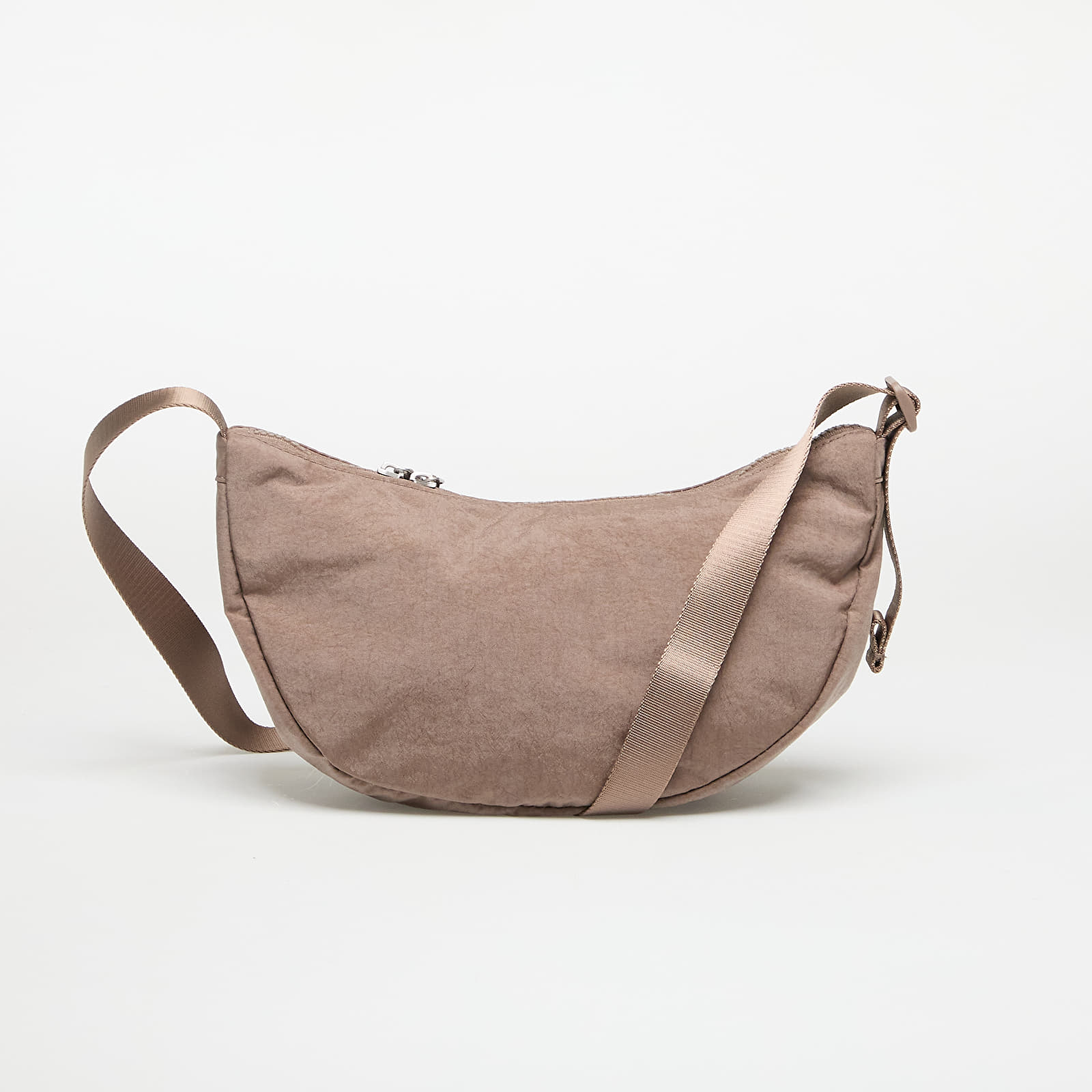 Genți crossbody Nike Aura Crescent Crossbody Bag (4L) Mink Brown/ Mink Brown/ Matte Silver
