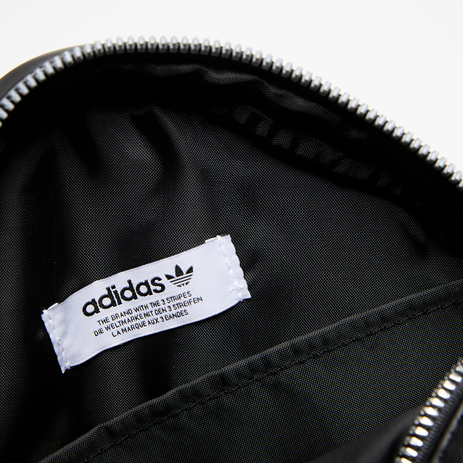 Genți crossbody adidas Diamond Shaped Cross Body Bag Black